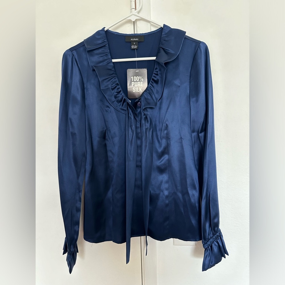 NWT ALFANI 100% Pure Silk navy blue blouse Ruffle Neck Long Sleeve size 4 TOP